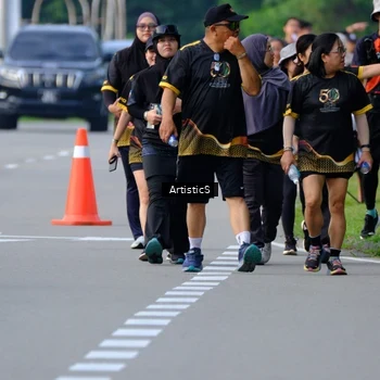Runner Photo 7145493