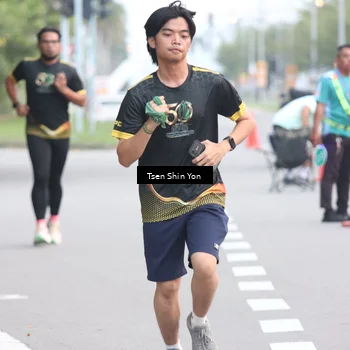 Runner Photo 7145614