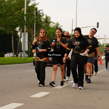 Runner Photo 7145705