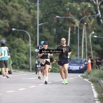 Runner Photo 7145804