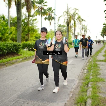 Runner Photo 7145812