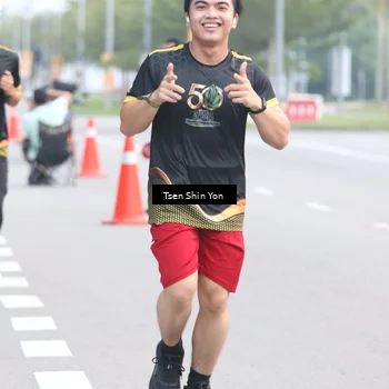 Runner Photo 7145906