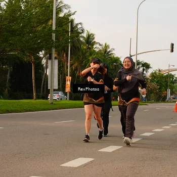 Runner Photo 7145914