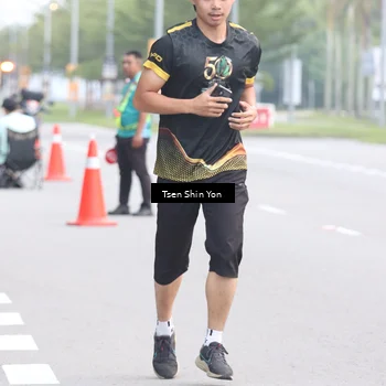 Runner Photo 7146062