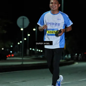Runner Photo 7146106