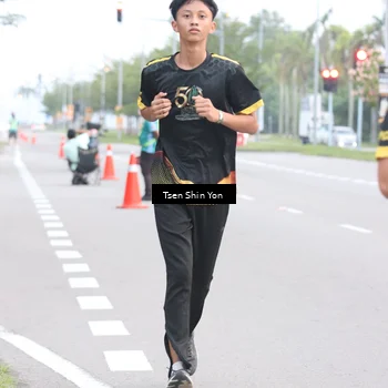 Runner Photo 7146200