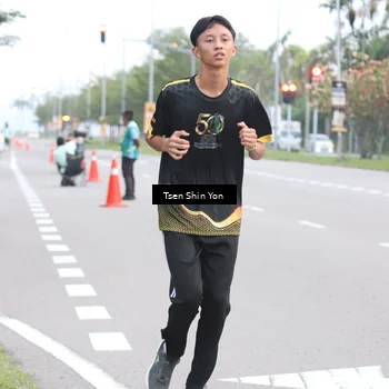 Runner Photo 7146240