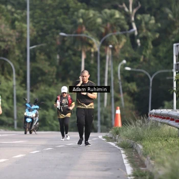 Runner Photo 7146260