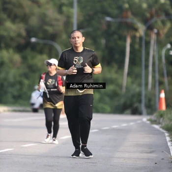 Runner Photo 7146352