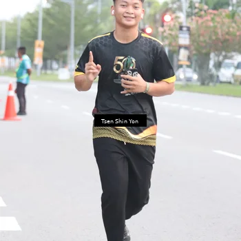 Runner Photo 7146689