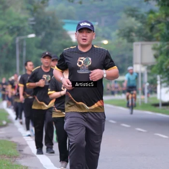 Runner Photo 7147544