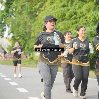 Runner Photo 7148135