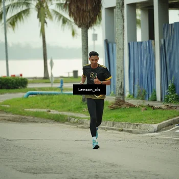 Runner Photo 7148336