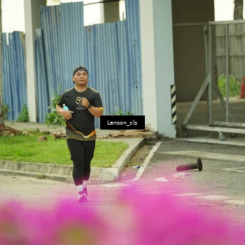Runner Photo 7149000