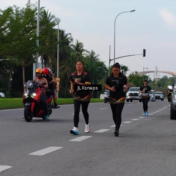 Runner Photo 7149352