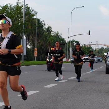 Runner Photo 7149364