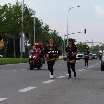 Runner Photo 7149418