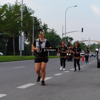 Runner Photo 7149447
