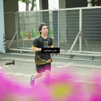Runner Photo 7149709