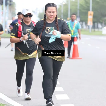 Runner Photo 7149900