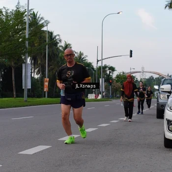 Runner Photo 7149999