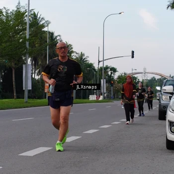 Runner Photo 7150004
