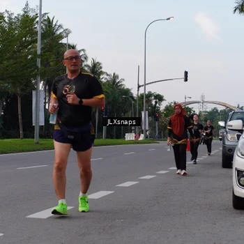 Runner Photo 7150005