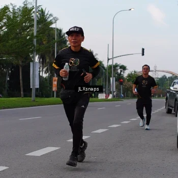 Runner Photo 7150250