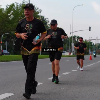 Runner Photo 7150353