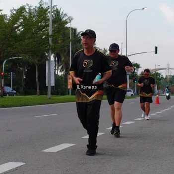 Runner Photo 7150368