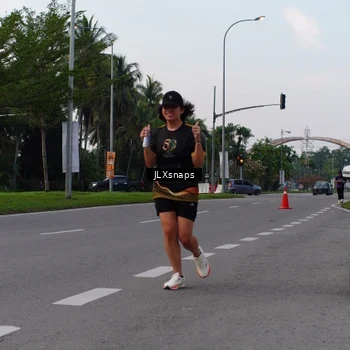 Runner Photo 7150468