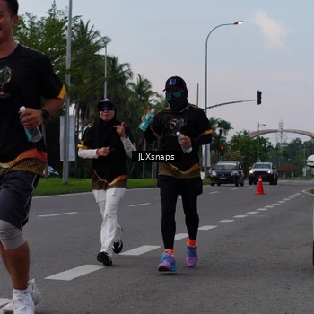 Runner Photo 7150690