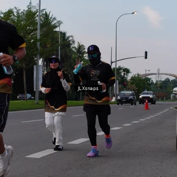 Runner Photo 7150692
