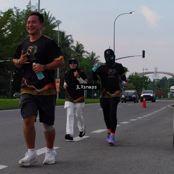 Runner Photo 7150699