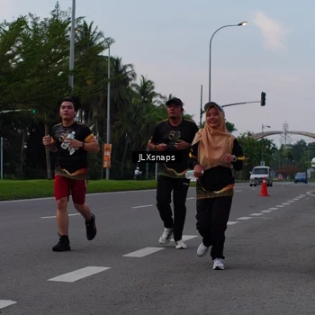 Runner Photo 7150869