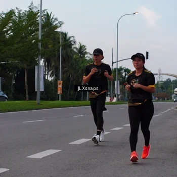 Runner Photo 7150990