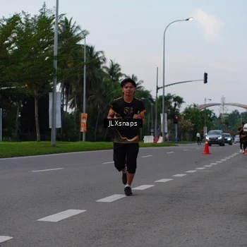 Runner Photo 7151020