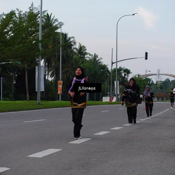 Runner Photo 7151060