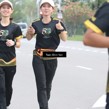 Runner Photo 7151080