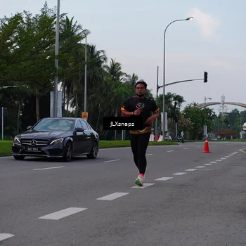 Runner Photo 7151091