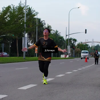 Runner Photo 7151142