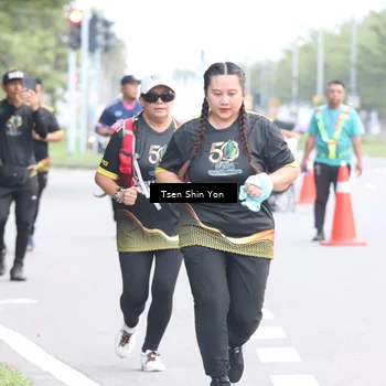 Runner Photo 7151146