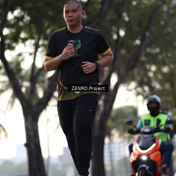 Runner Photo 7151444