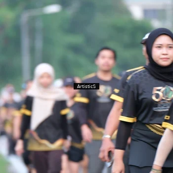 Runner Photo 7151550
