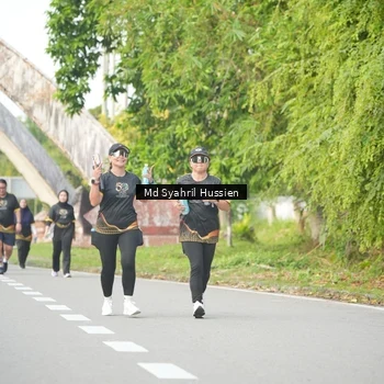 Runner Photo 7151664