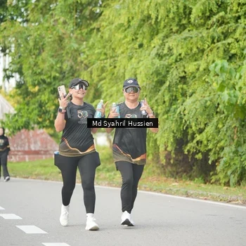 Runner Photo 7151707