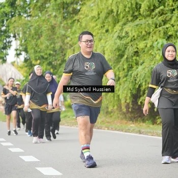 Runner Photo 7151710
