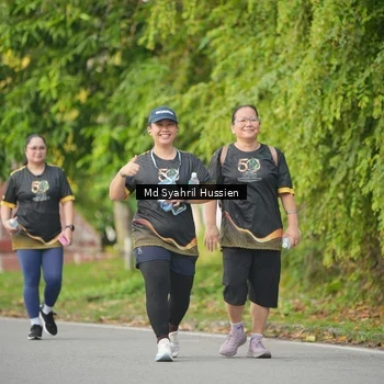 Runner Photo 7151946