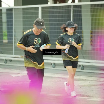 Runner Photo 7151990
