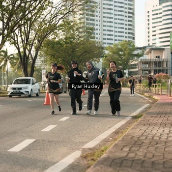 Runner Photo 7153096